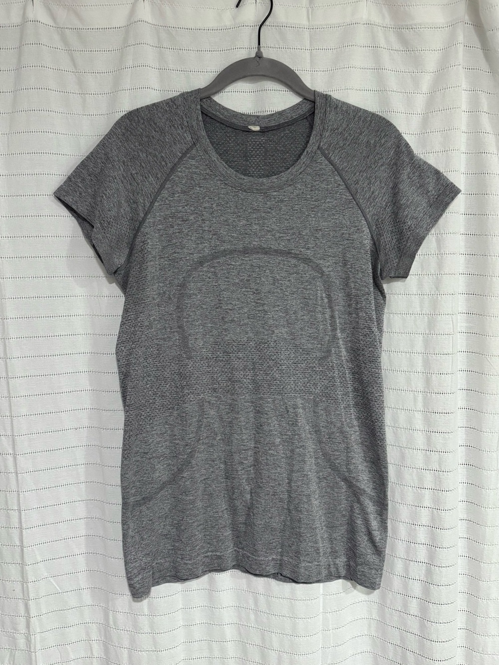 Lululemon Athletica Swiftly Tech Short Sleeve 2.0 Gray Women’s Athletic Top